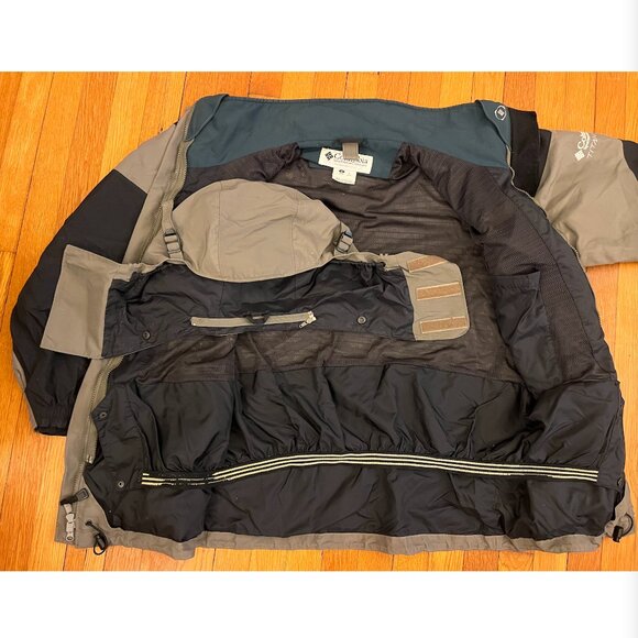 Columbia Vintage Men's Ski Jacket Shell with Hood Grey/Black, Large - Picture 3 of 6